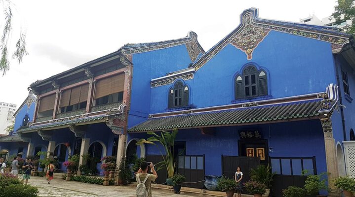 oops Visa run to Penang blue house